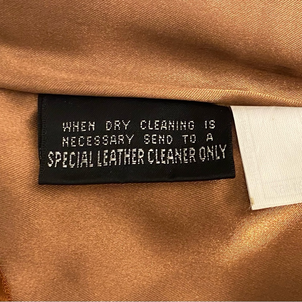 Elegant Tan Leather Skirt - Picture 5 of 6